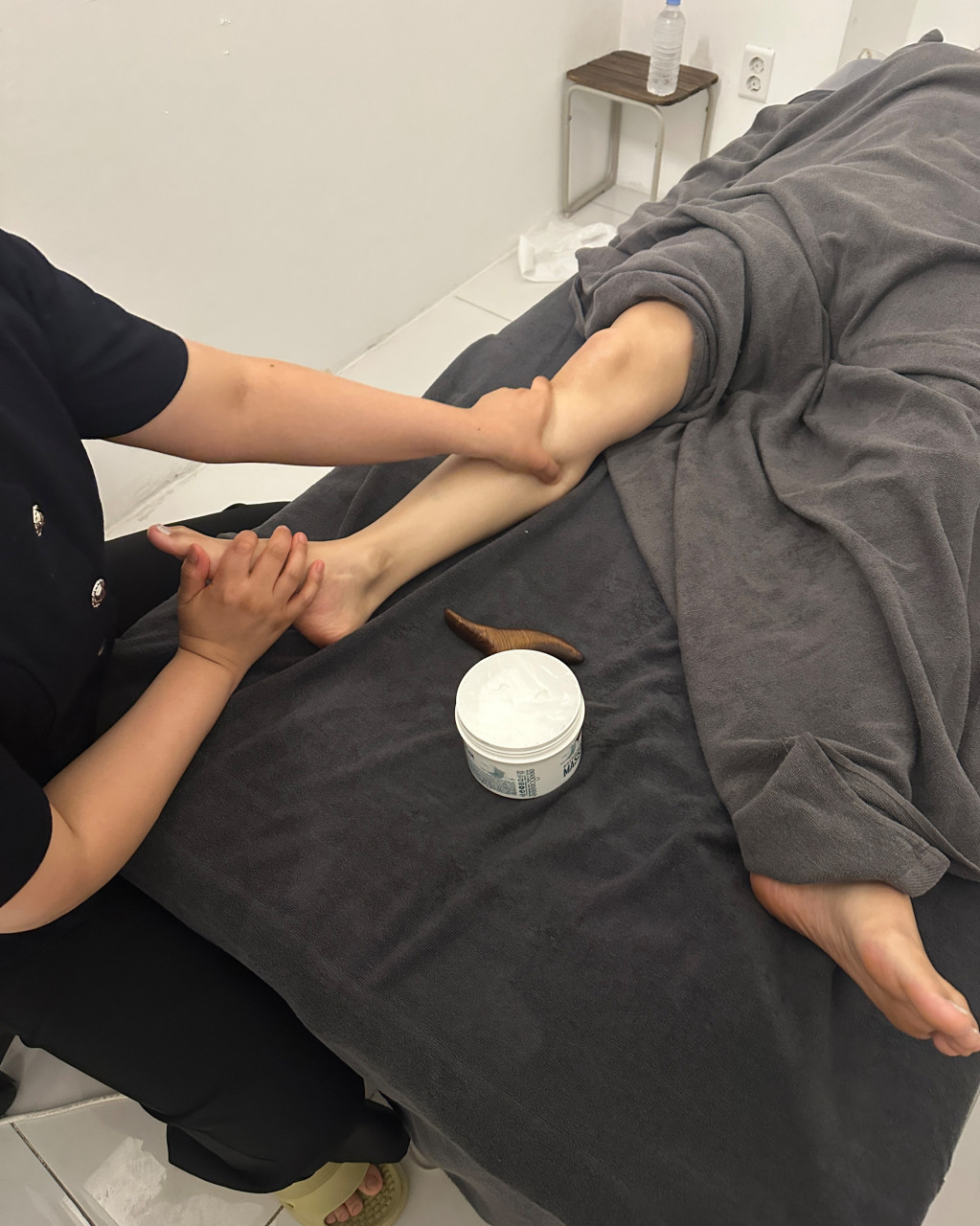 Foot massage treatment at Gwangalli Therapy